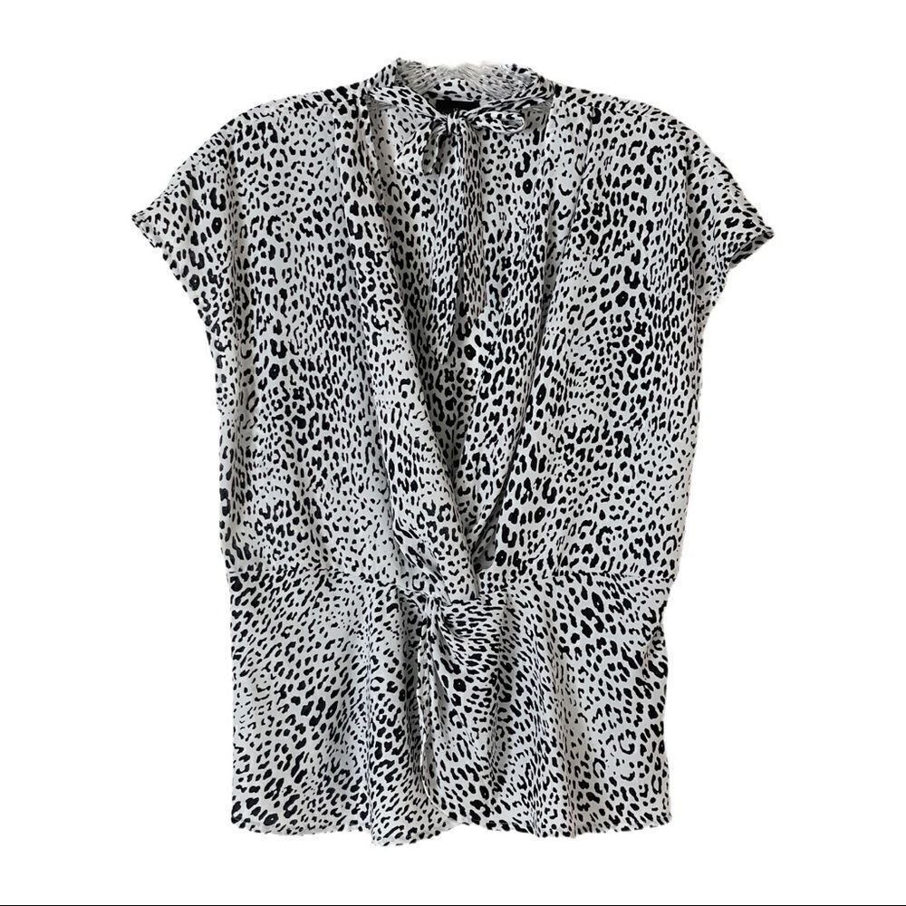 🌺 Worthington Cheetah Neck Tie Peplum Faux Wrap Lightweight Blouse Size M